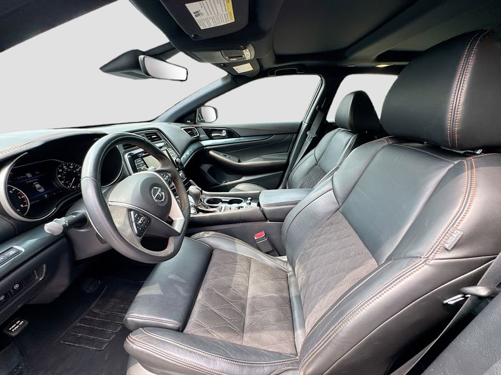 Used 2023 Nissan Maxima SR w/ Sport Mat Group FWD image 22
