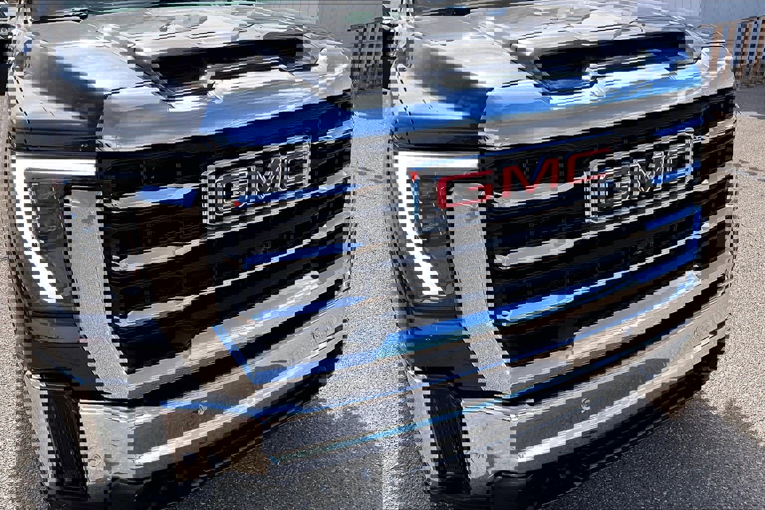 Used 2024 GMC Sierra 2500 SLT w/ SLT Premium Package image 33