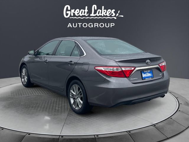 Used 2017 Toyota Camry SE FWD image 3