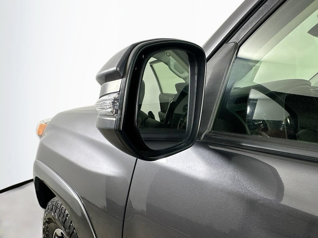 Used 2021 Toyota 4Runner TRD Off-Road Premium AWD/4WD image 37