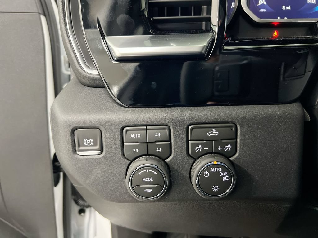 New 2026 Chevrolet Silverado 1500 LT w/ Z71 Off-Road Package AWD/4WD image 19