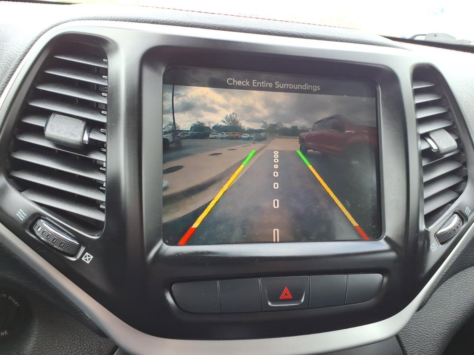 Used 2014 Jeep Cherokee Trailhawk image 19