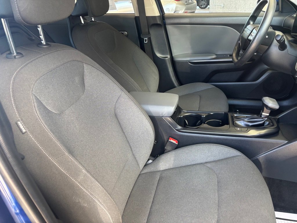 Used 2025 Kia K4 LX FWD image 33