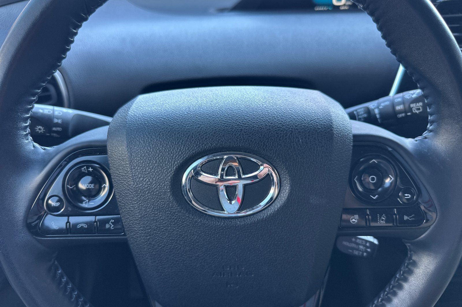 Used 2019 Toyota Prius XLE FWD image 35