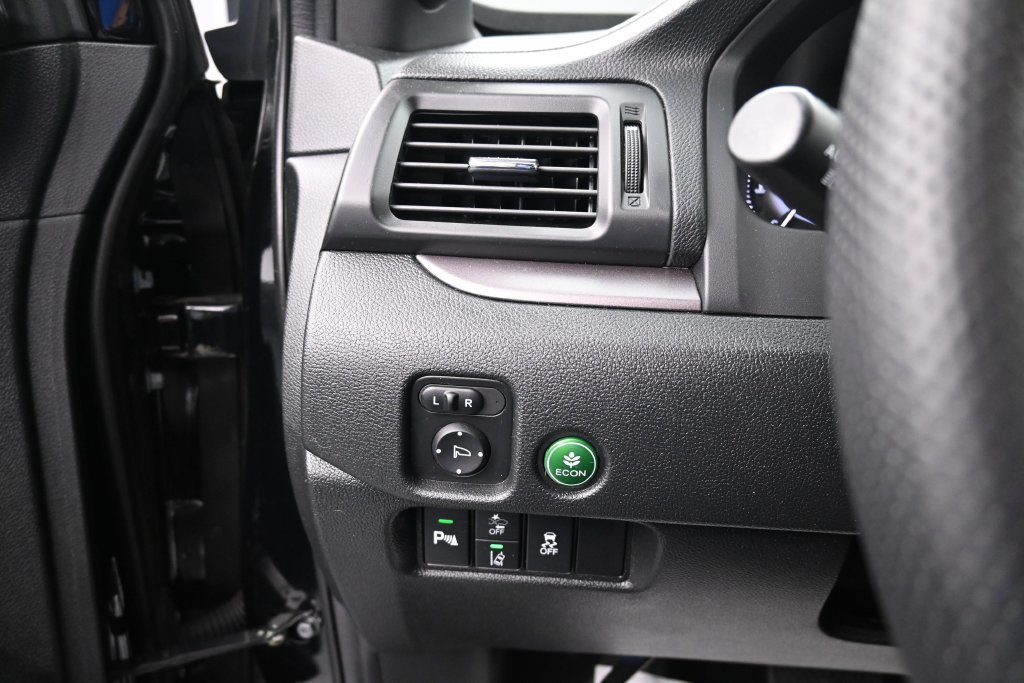 Used 2023 Honda Passport EX-L image 32