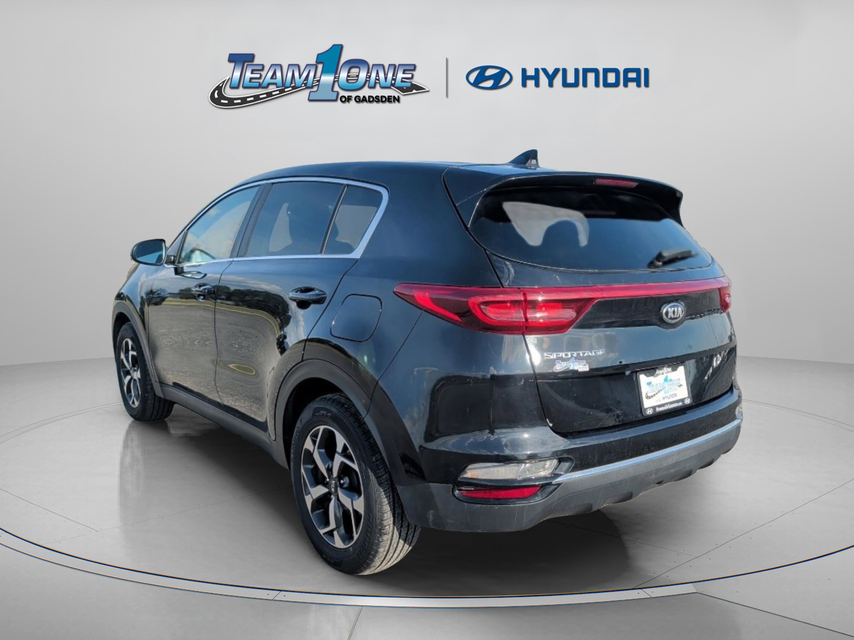 Used 2022 Kia Sportage LX image 6