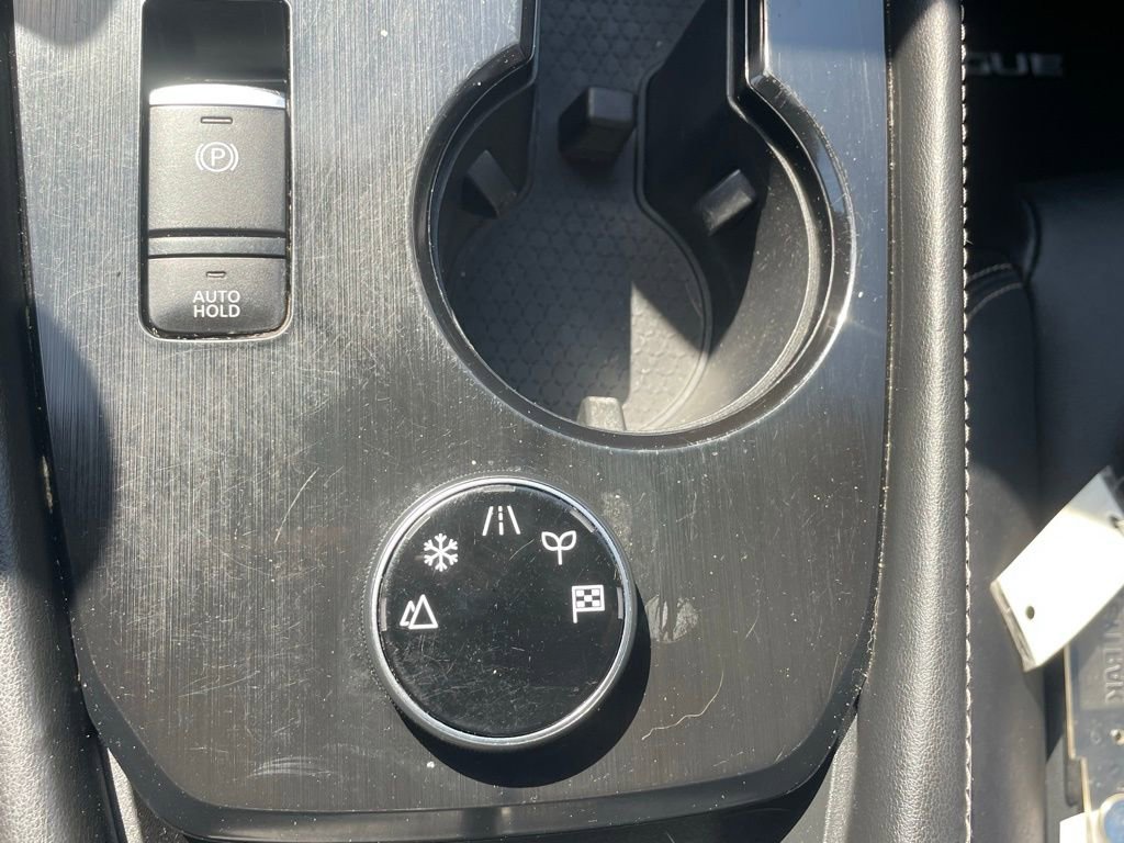 Used 2023 Nissan Rogue SL AWD/4WD image 35