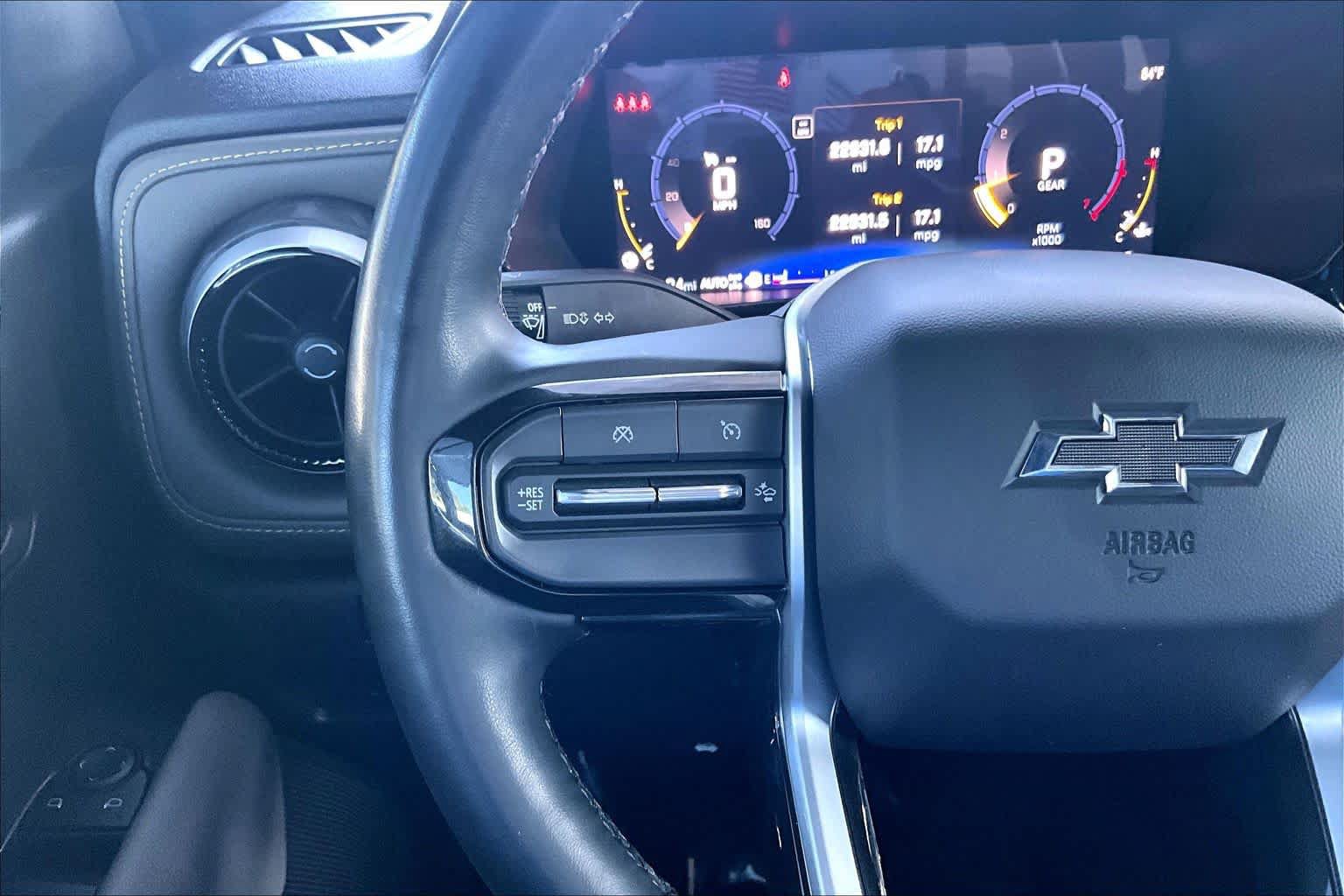 Used 2024 Chevrolet Colorado ZR2 w/ ZR2 Convenience Package III AWD/4WD image 24