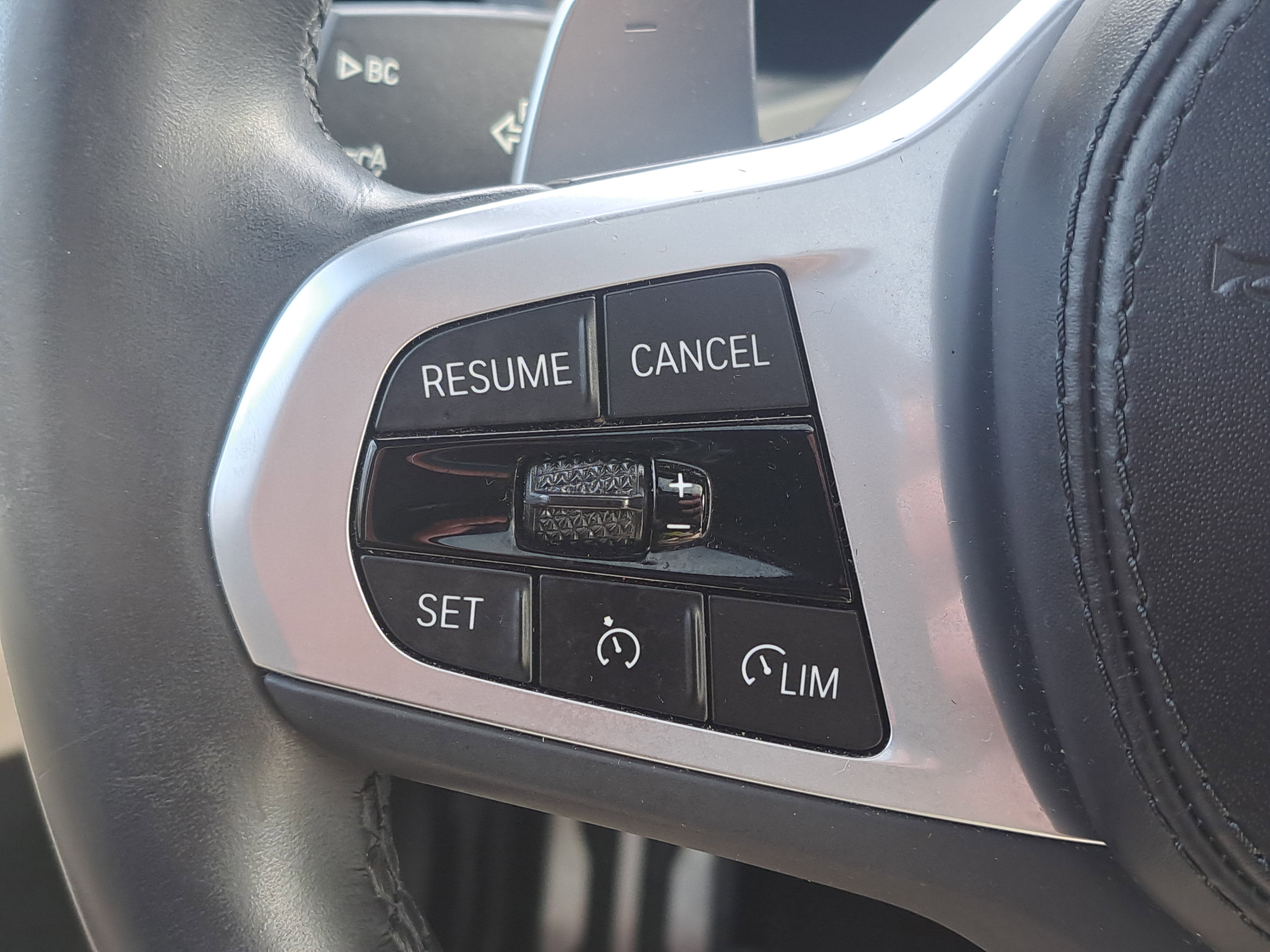 Used 2023 BMW X4 xDrive30i w/ M Sport Package image 25