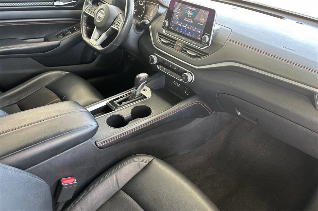 Used 2022 Nissan Altima 2.5 SR image 15