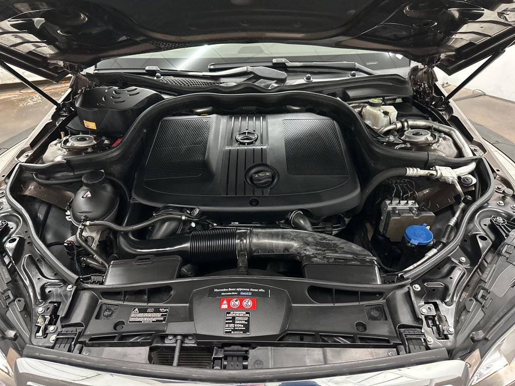 Used 2016 Mercedes-Benz E 250 Sedan image 33