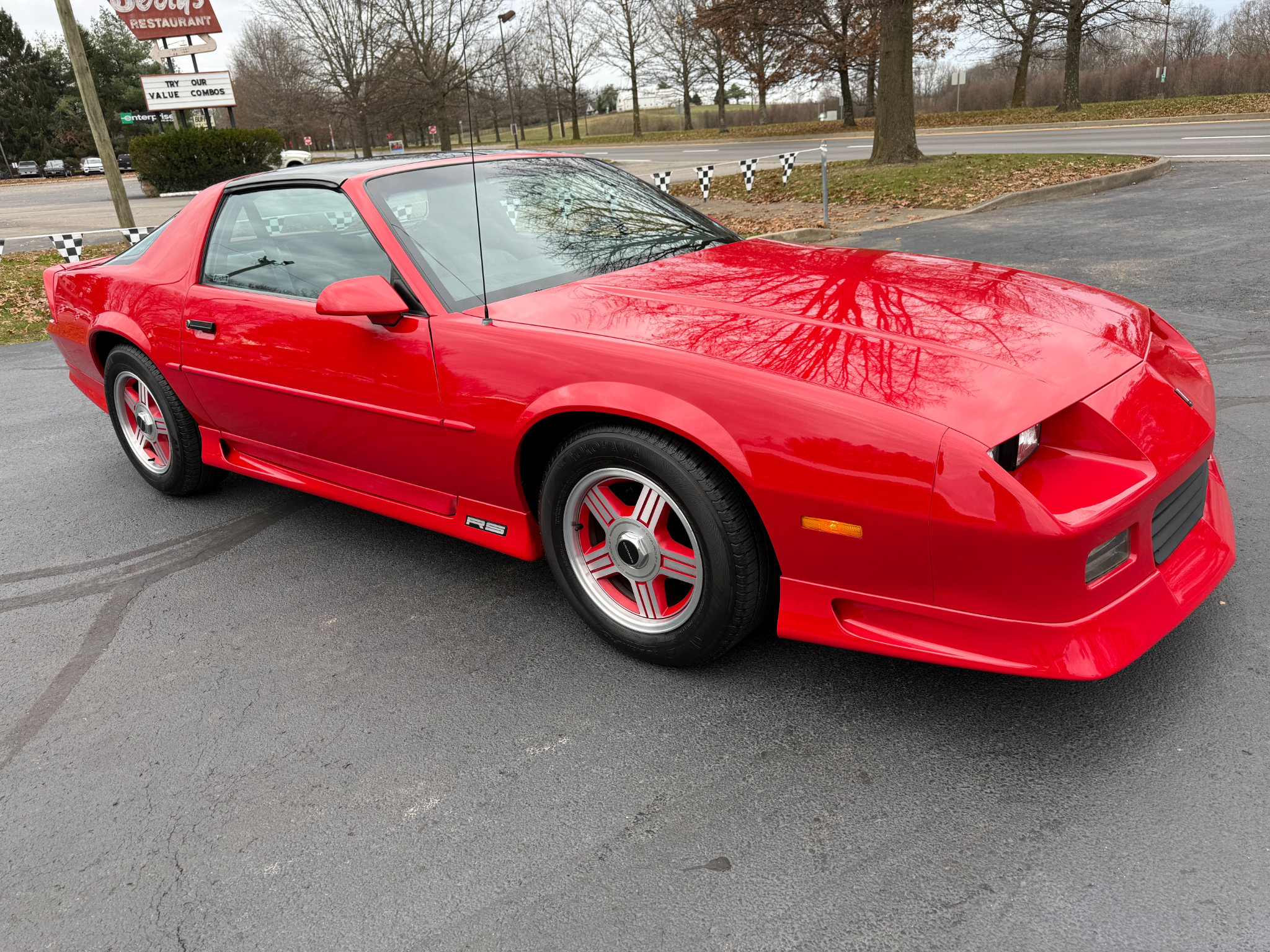 Used 1991 Chevrolet Camaro RS image 12