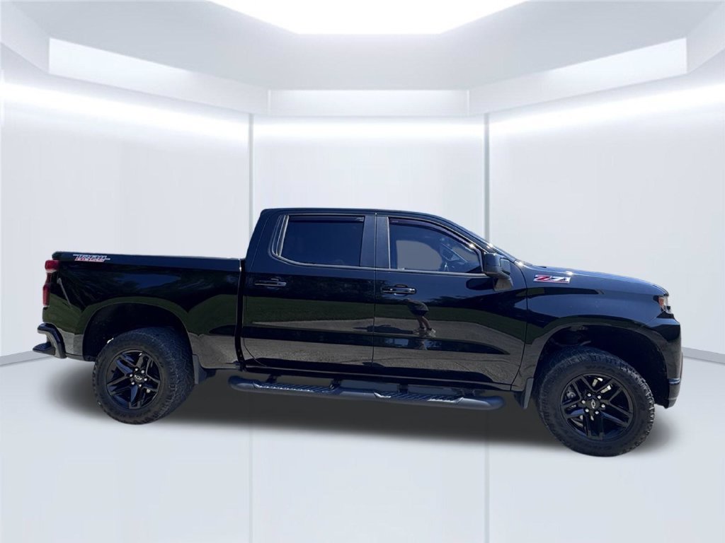 Used 2020 Chevrolet Silverado 1500 LT Trail Boss w/ Midnight Edition AWD/4WD image 4