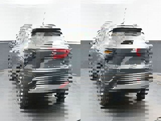 New 2026 Chevrolet Trax LT image 12