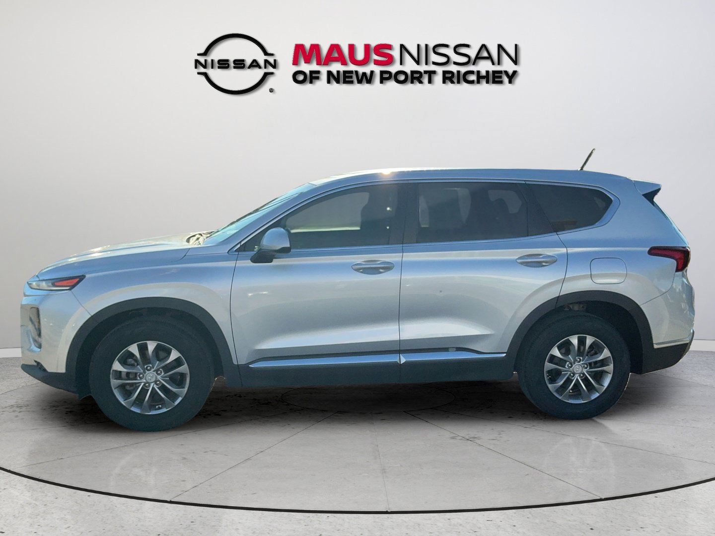 Used 2019 Hyundai Santa Fe SE FWD image 6