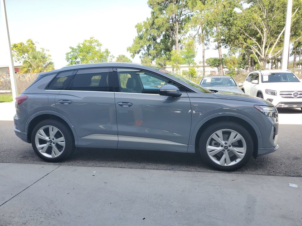 Certified 2023 Audi Q4 e-tron Prestige w/ 20" Wheel Package AWD/4WD image 4