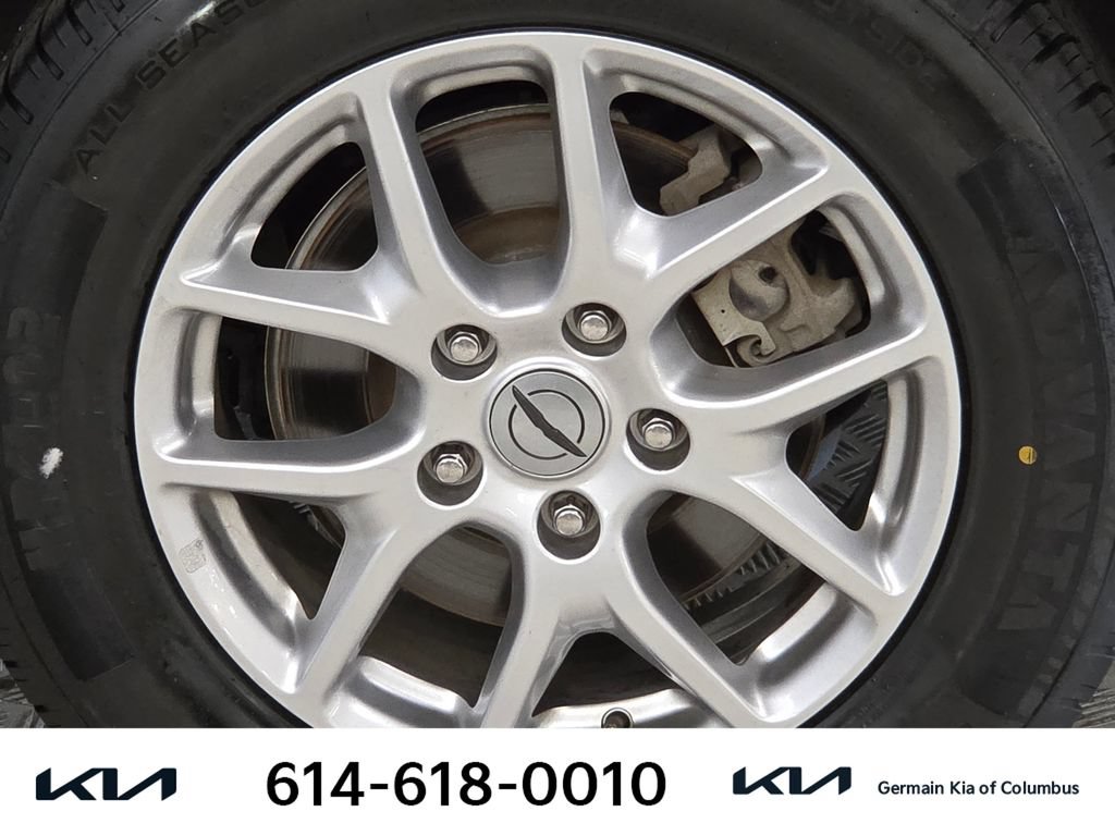 Used 2023 Chrysler Pacifica Touring-L FWD image 12