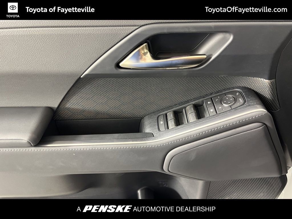 Used 2026 Lexus GX 550 w/ Cold Area Package image 27