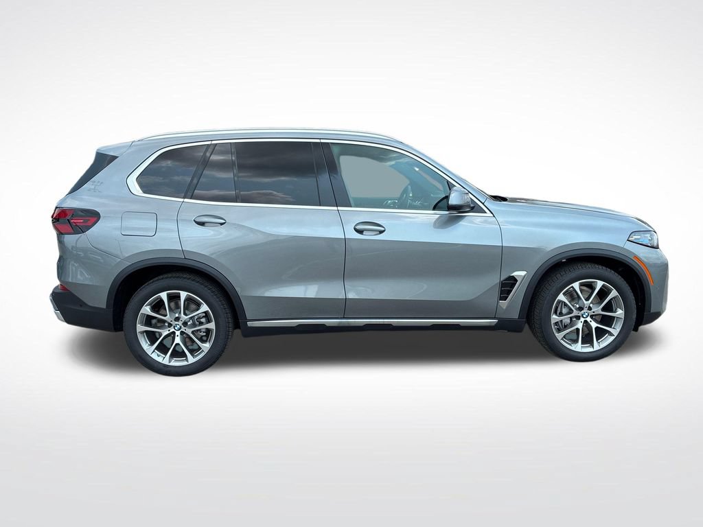 New 2026 BMW X5 xDrive40i AWD/4WD image 2