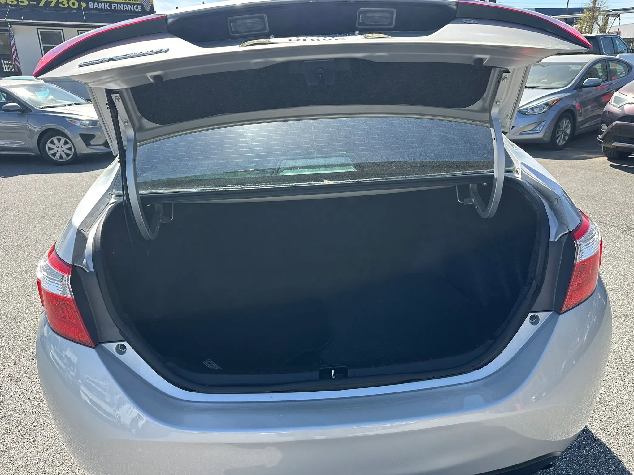 Used 2016 Toyota Corolla L image 15