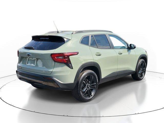 Used 2025 Chevrolet Trax ACTIV w/ Driver Confidence Package image 4
