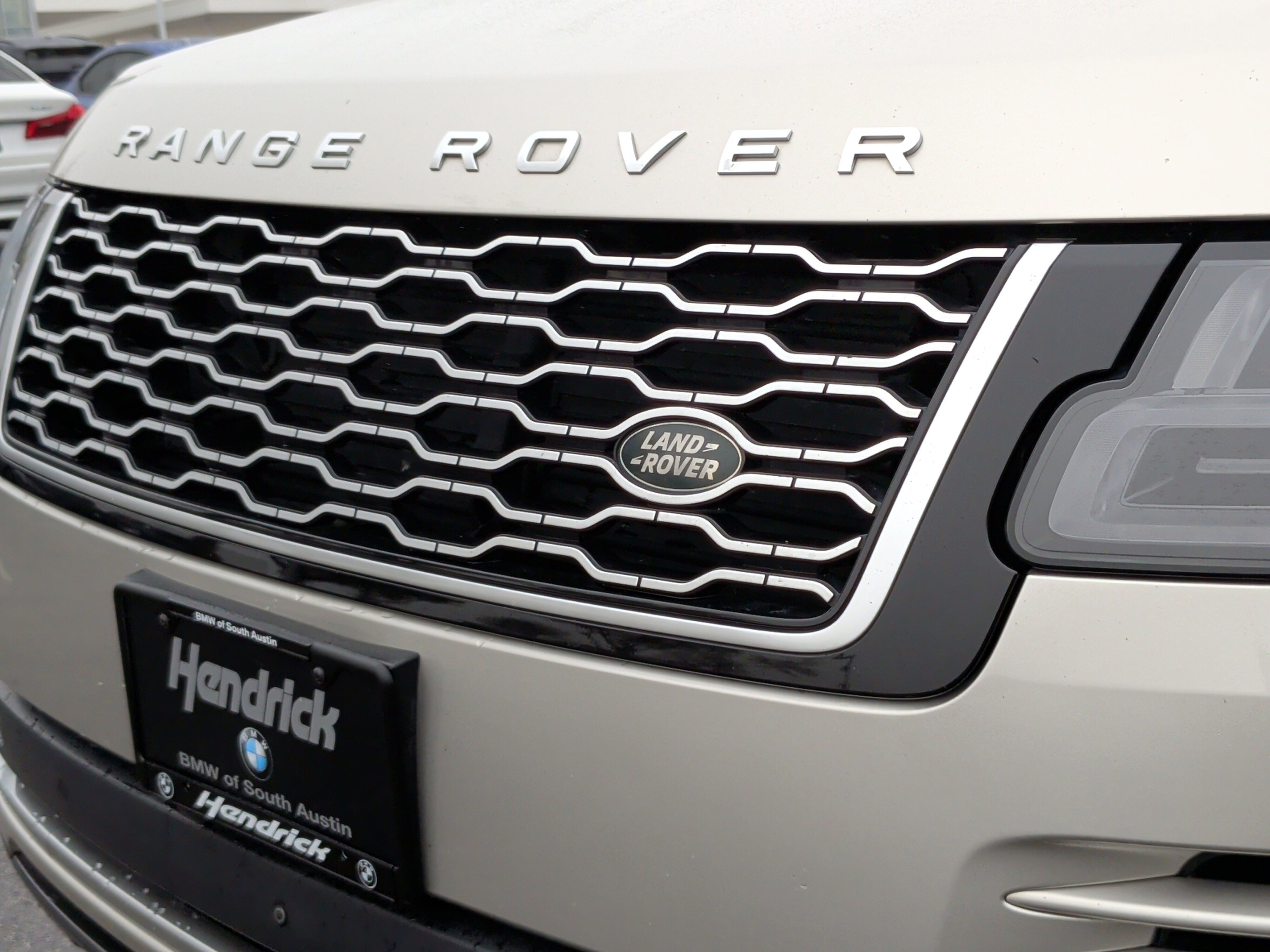 Used 2020 Land Rover Range Rover HSE image 13