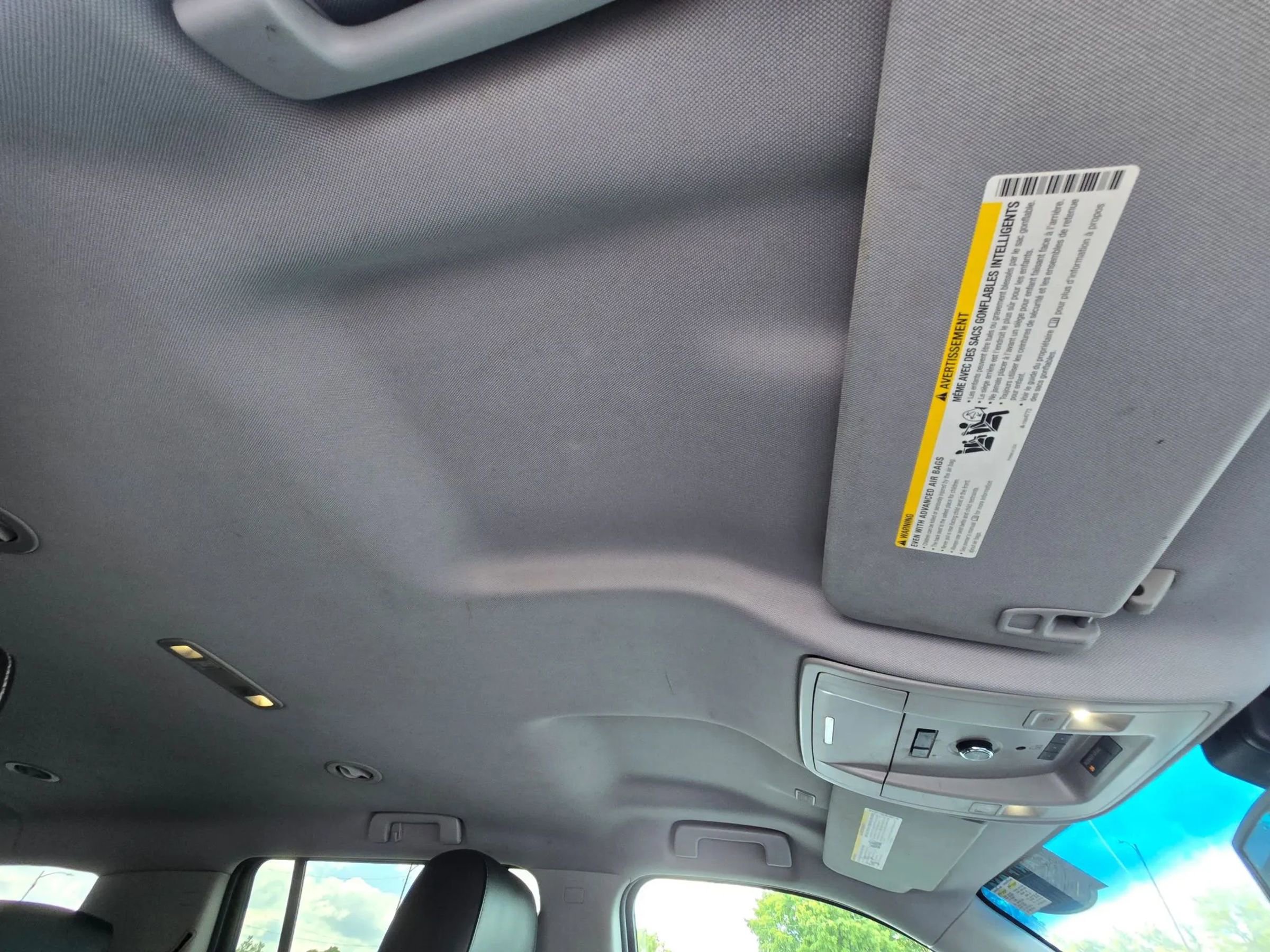 Used 2017 Chevrolet Suburban LT image 27