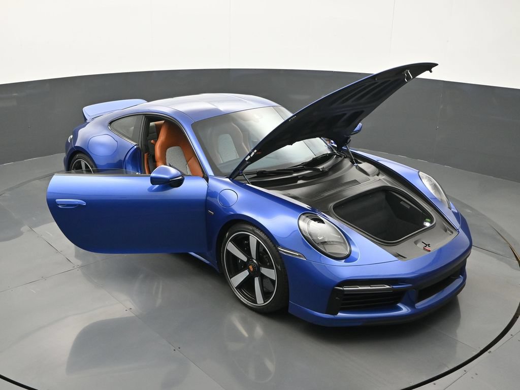 Used 2023 Porsche 911 Sport Classic RWD image 29