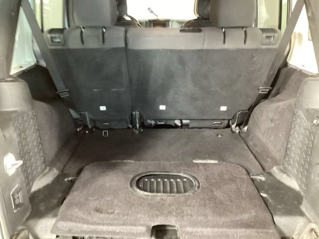 Used 2017 Jeep Wrangler Unlimited Sport AWD/4WD image 13