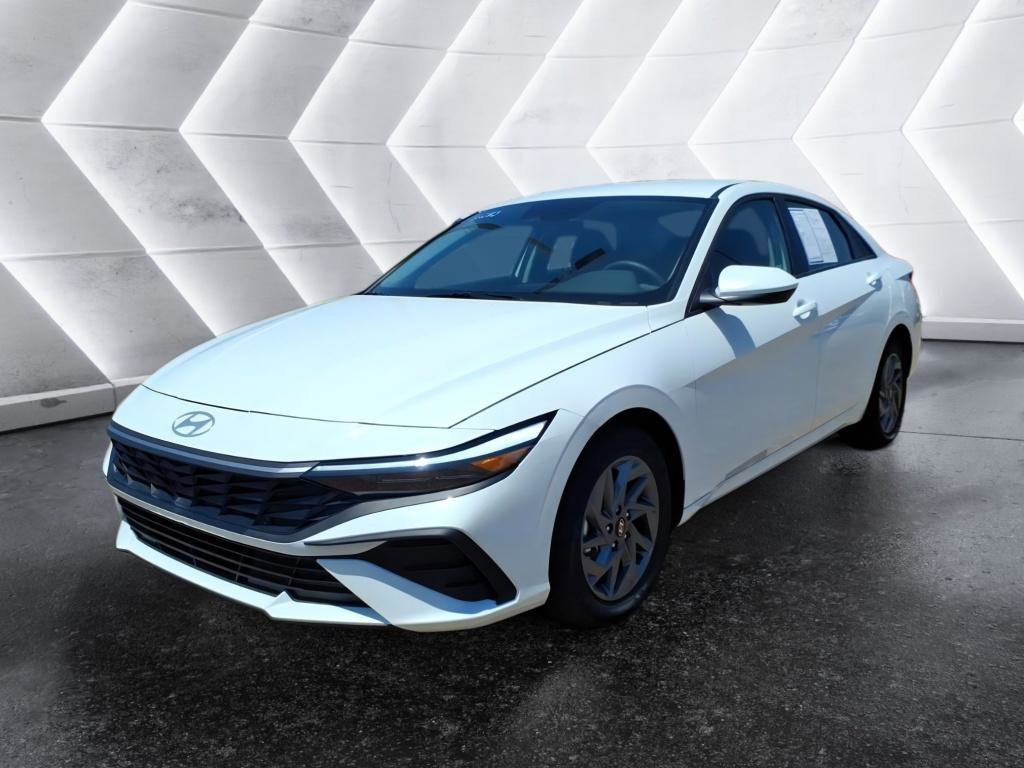 Used 2025 Hyundai Elantra Hybrid