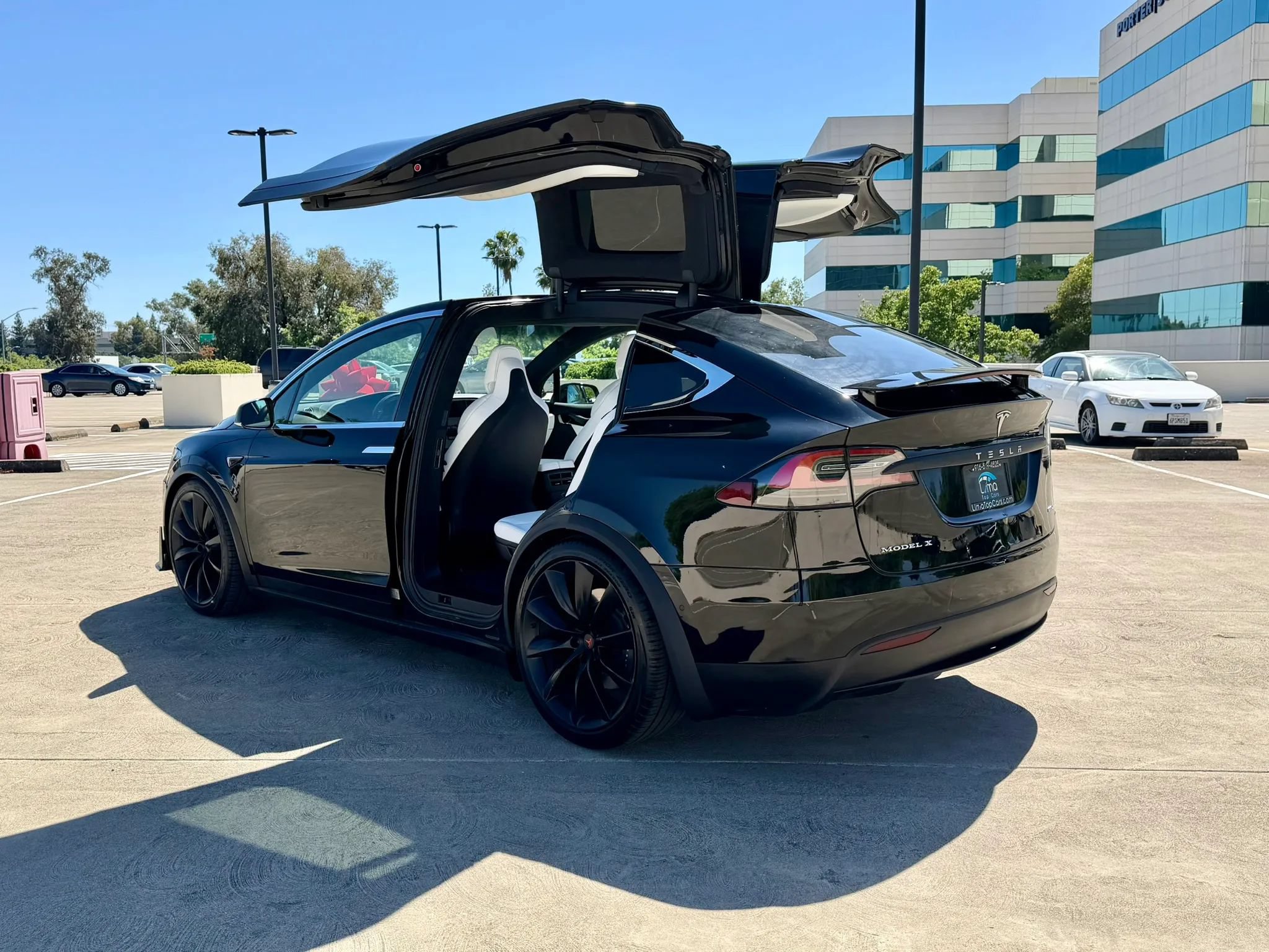 Used 2019 Tesla Model X 100D AWD/4WD image 16