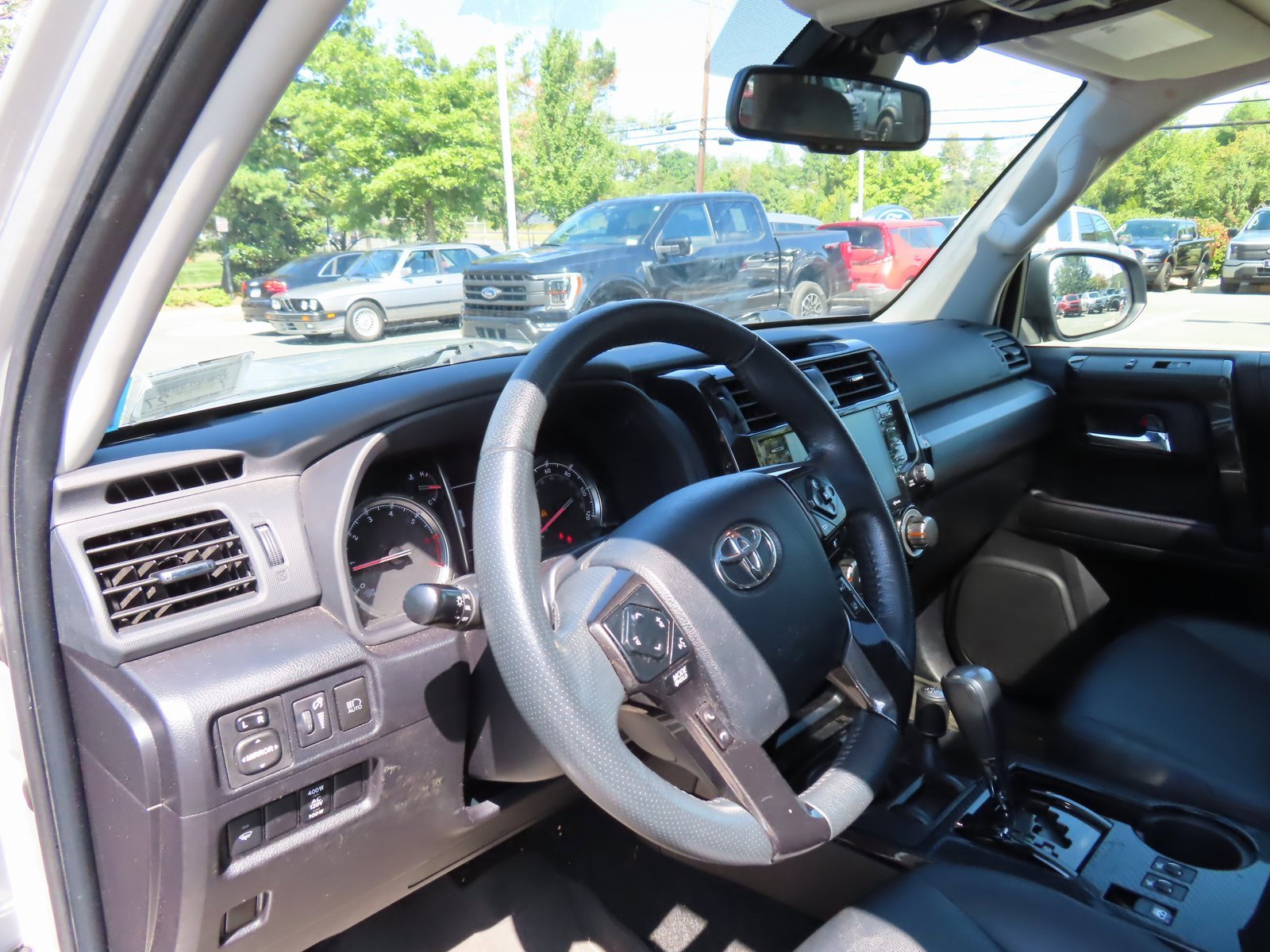 Used 2021 Toyota 4Runner Venture image 15