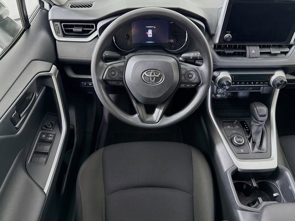 Used 2023 Toyota RAV4 LE image 10