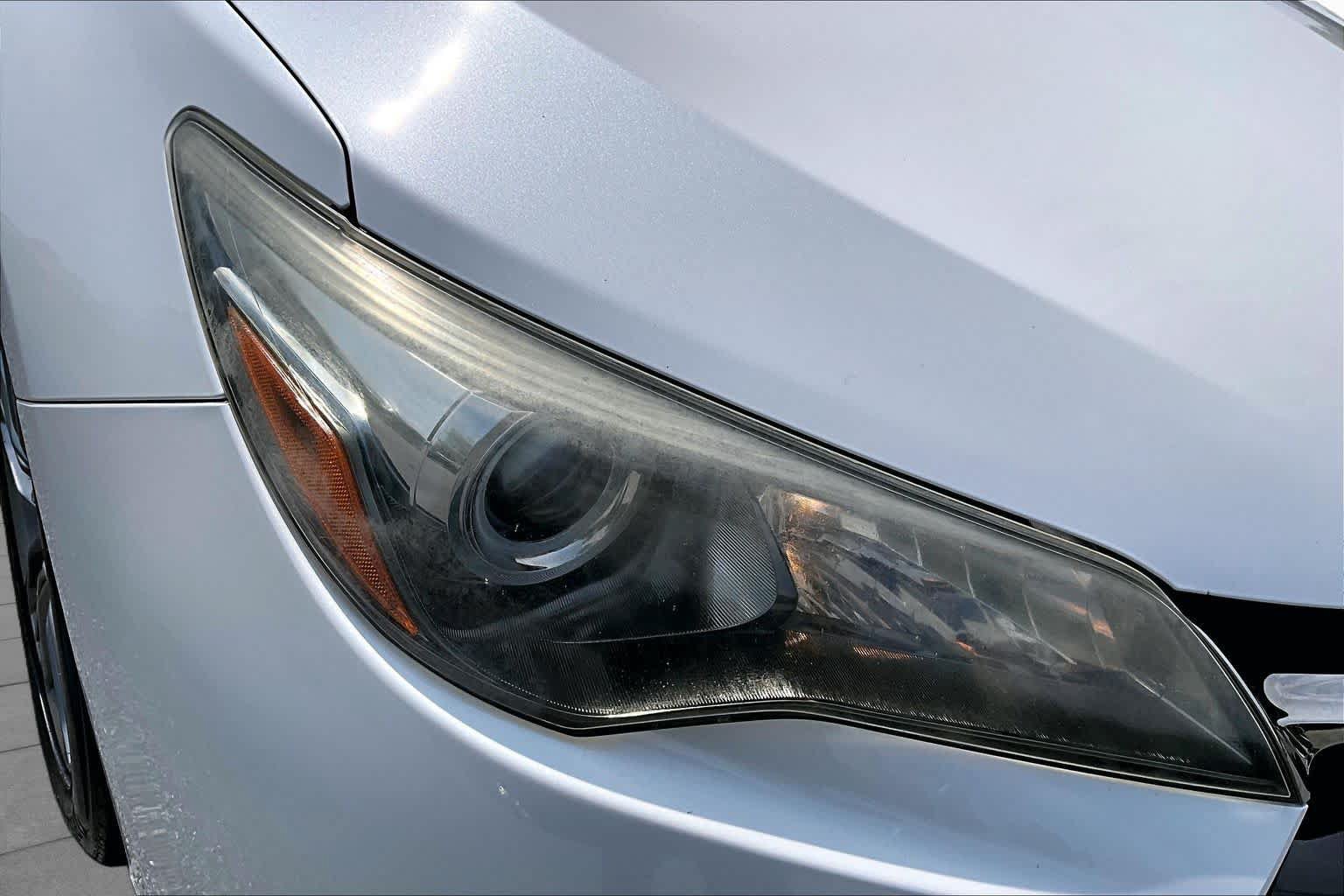 Used 2017 Toyota Camry SE FWD image 27