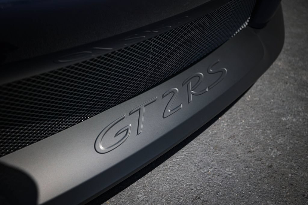 Used 2018 Porsche 911 GT2 RS RWD image 13