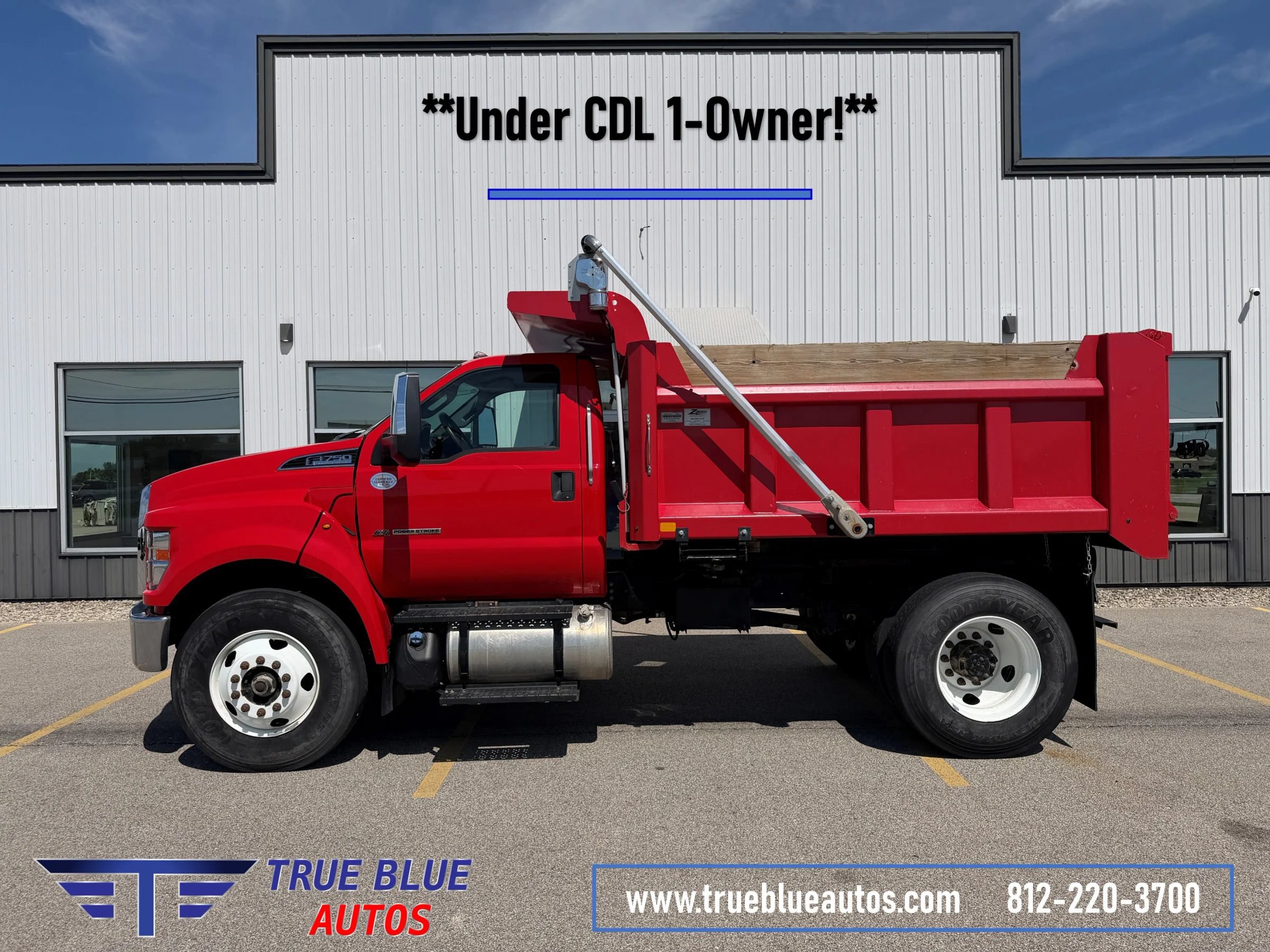 Used 2023 Ford F750 2WD Regular Cab Super Duty image 1