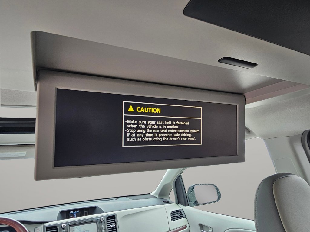 Used 2014 Toyota Sienna Limited w/ Limited Premium Package AWD/4WD image 26