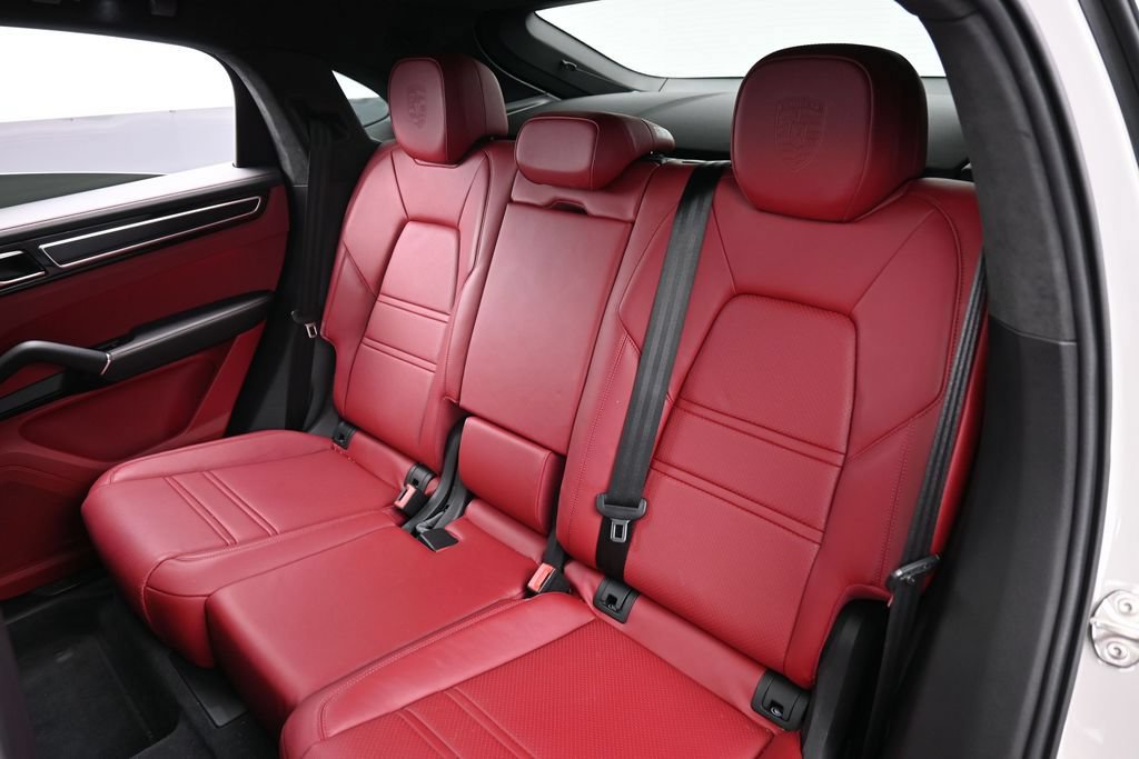 Certified 2023 Porsche Cayenne GTS AWD/4WD image 24