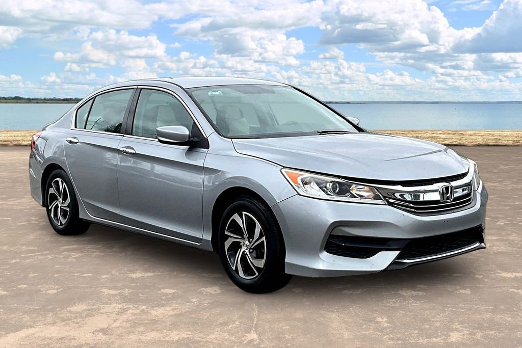 Used 2017 Honda Accord LX image 3