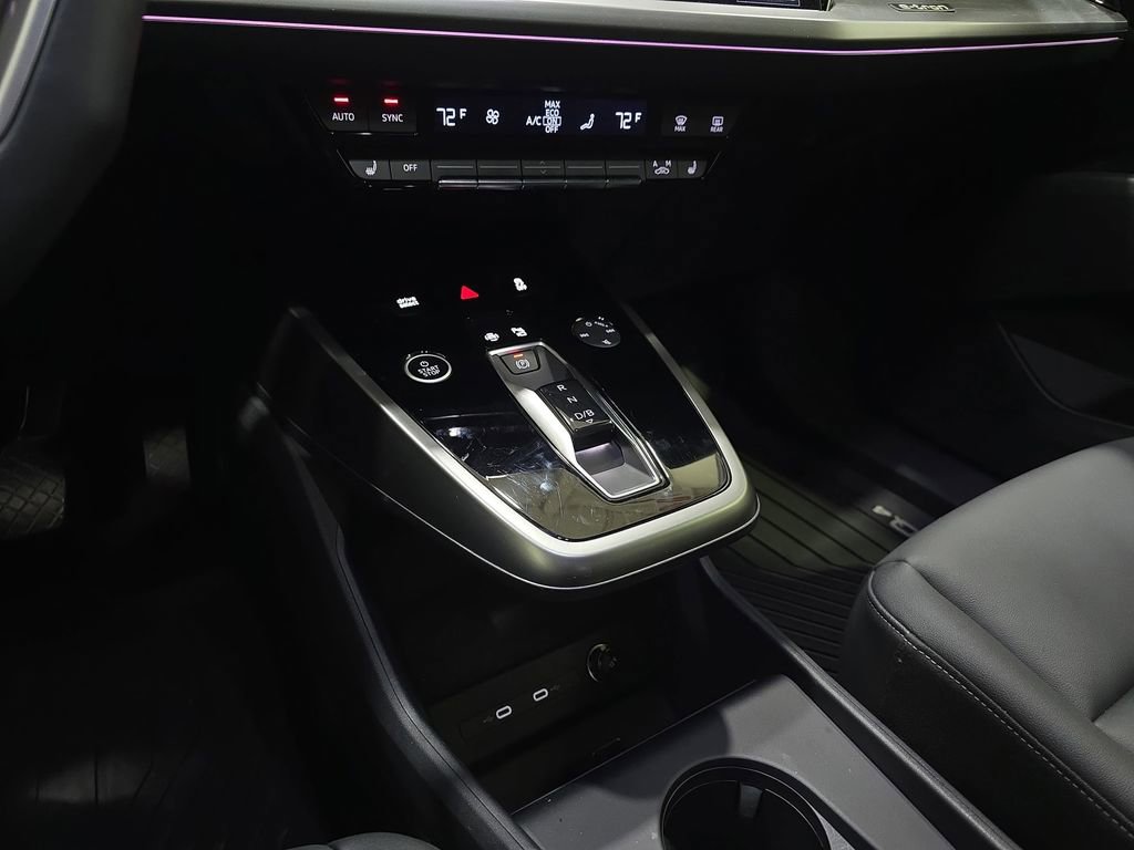 Used 2024 Audi Q4 e-tron Premium Plus w/ Premium Plus image 27