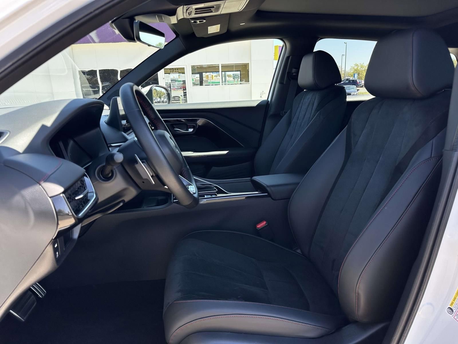 Used 2025 Acura ADX A-Spec image 15