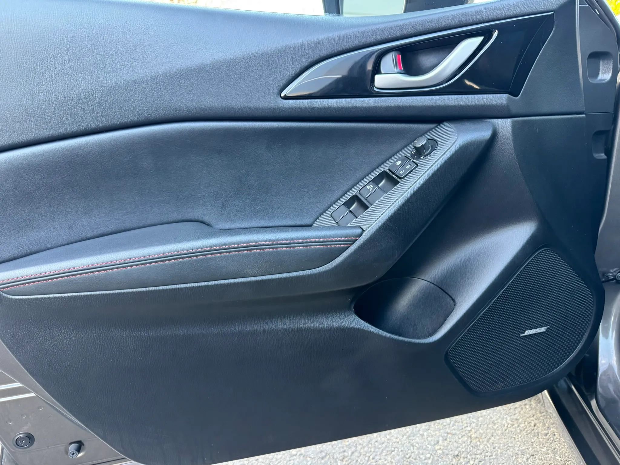 Used 2016 MAZDA MAZDA3 i Grand Touring FWD image 38