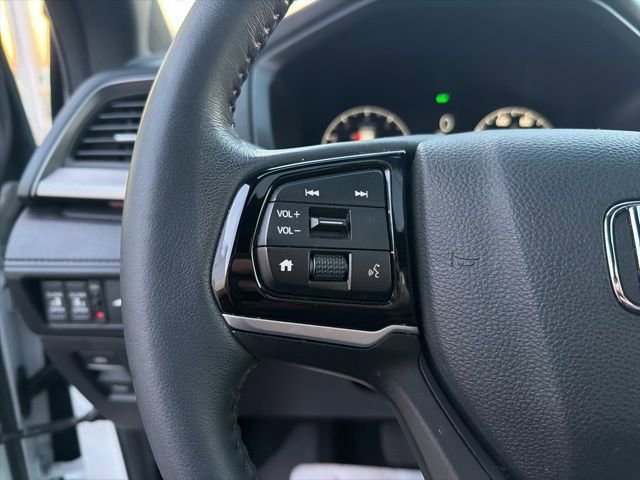 Used 2025 Honda Odyssey Sport-L image 21
