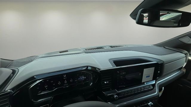 Used 2025 GMC Sierra 1500 SLT w/ SLT Premium Plus Package image 7