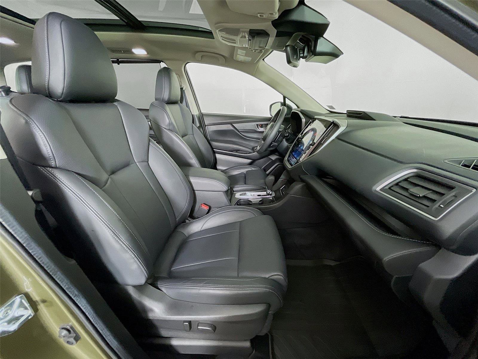 Certified 2025 Subaru Ascent Limited image 33