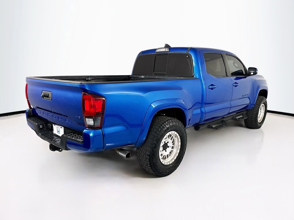 Used 2018 Toyota Tacoma TRD Sport image 5