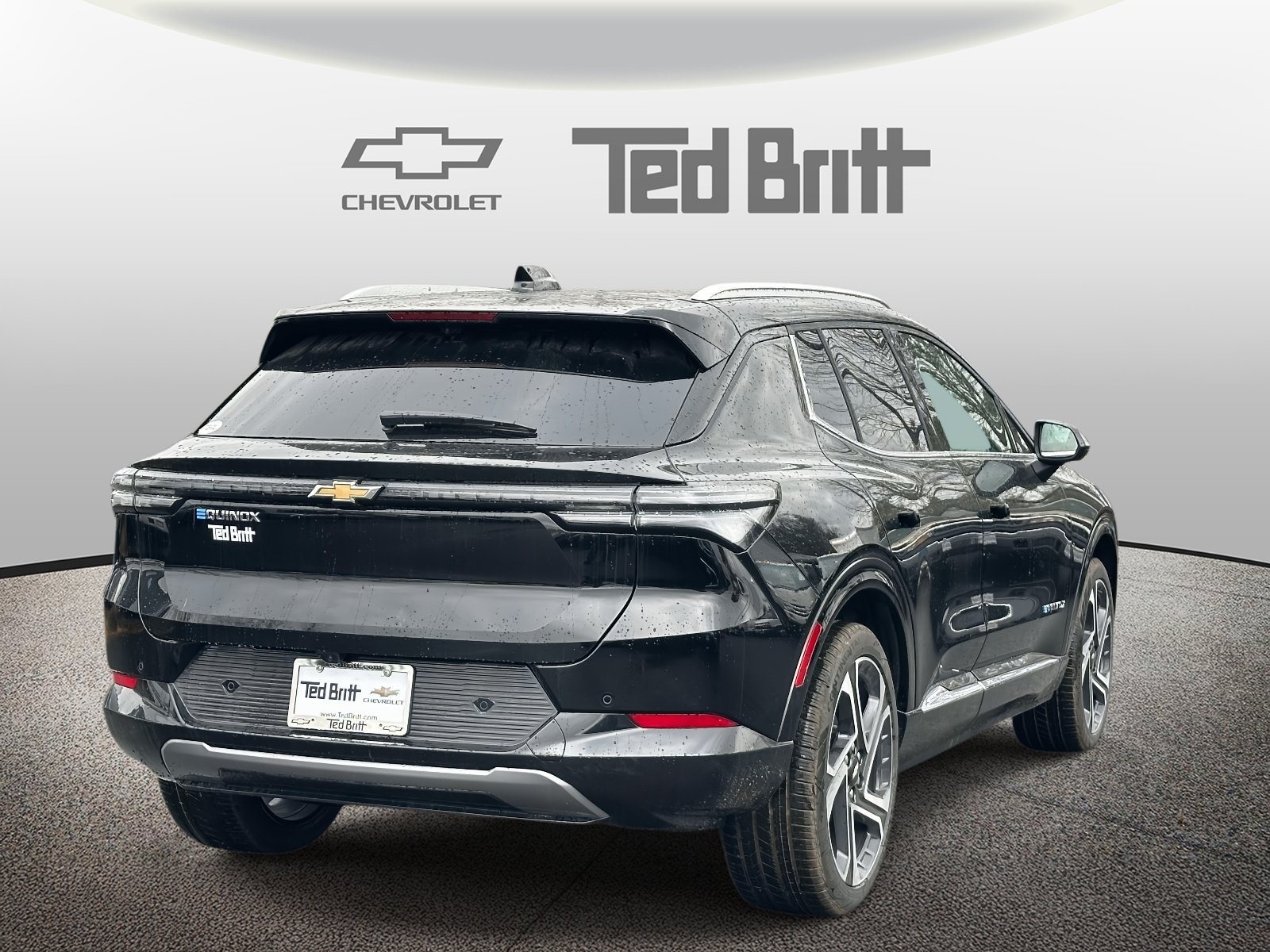 New 2026 Chevrolet Equinox EV LT w/ Convenience Package II FWD image 4
