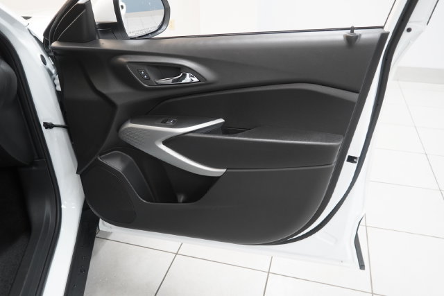 New 2026 Chevrolet Trax LS w/ LS Convenience Package FWD image 26