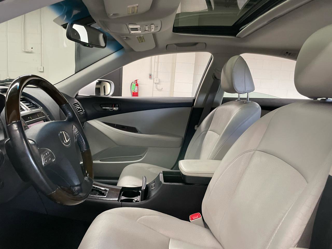 Used 2011 Lexus ES 350 image 13