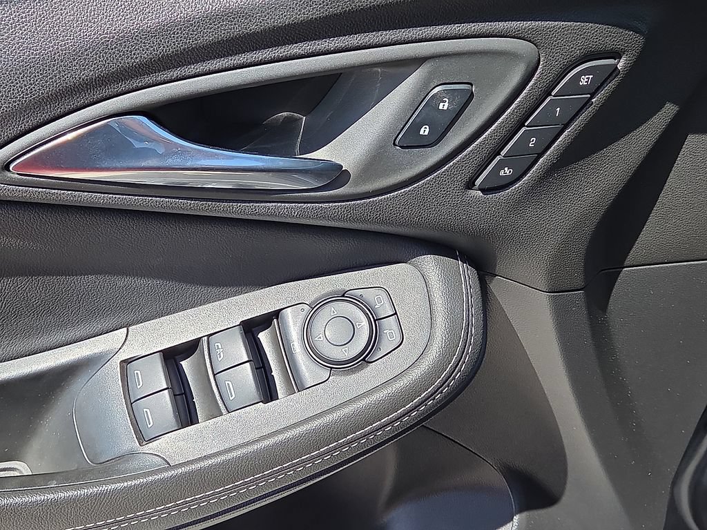 Used 2024 Buick Encore GX Avenir FWD image 22